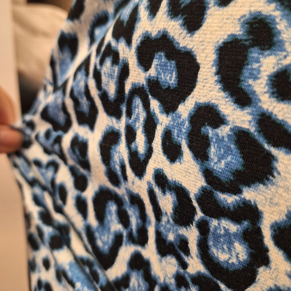 Like New Michael Kors Top~Blue Leopard Print Shirt~MK~Medium